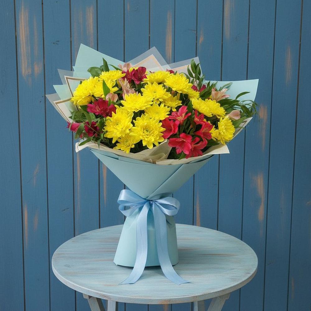 Букет цветов из: Альстромерии и Хризантемы в Берёзовской