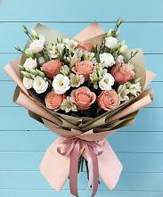 Букет цветов из:  Розы, Альстромерии и Лизиантусы в Берёзовской