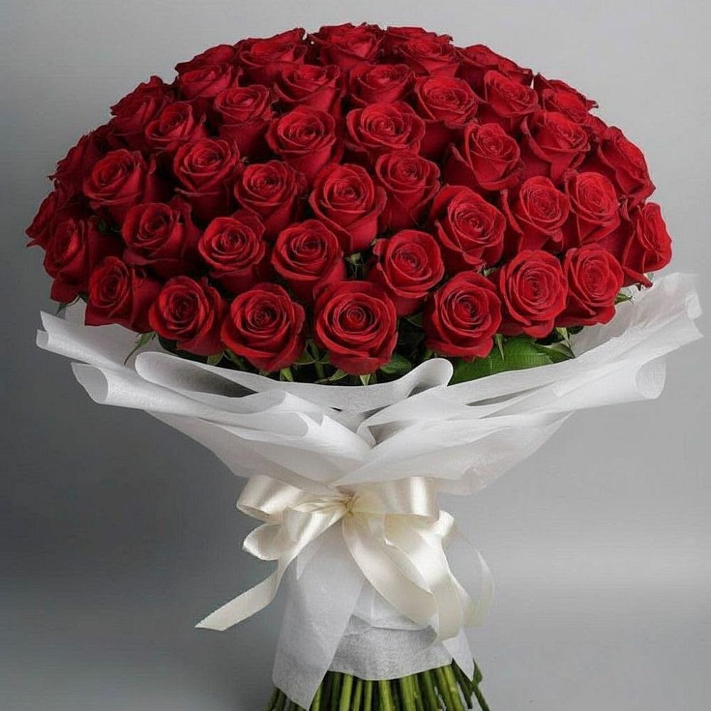 Букет 101 Красная роза Блэк Мэджик в Берёзовской