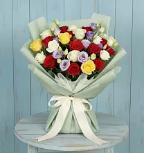 Букет цветов из:  Розы в Берёзовской
