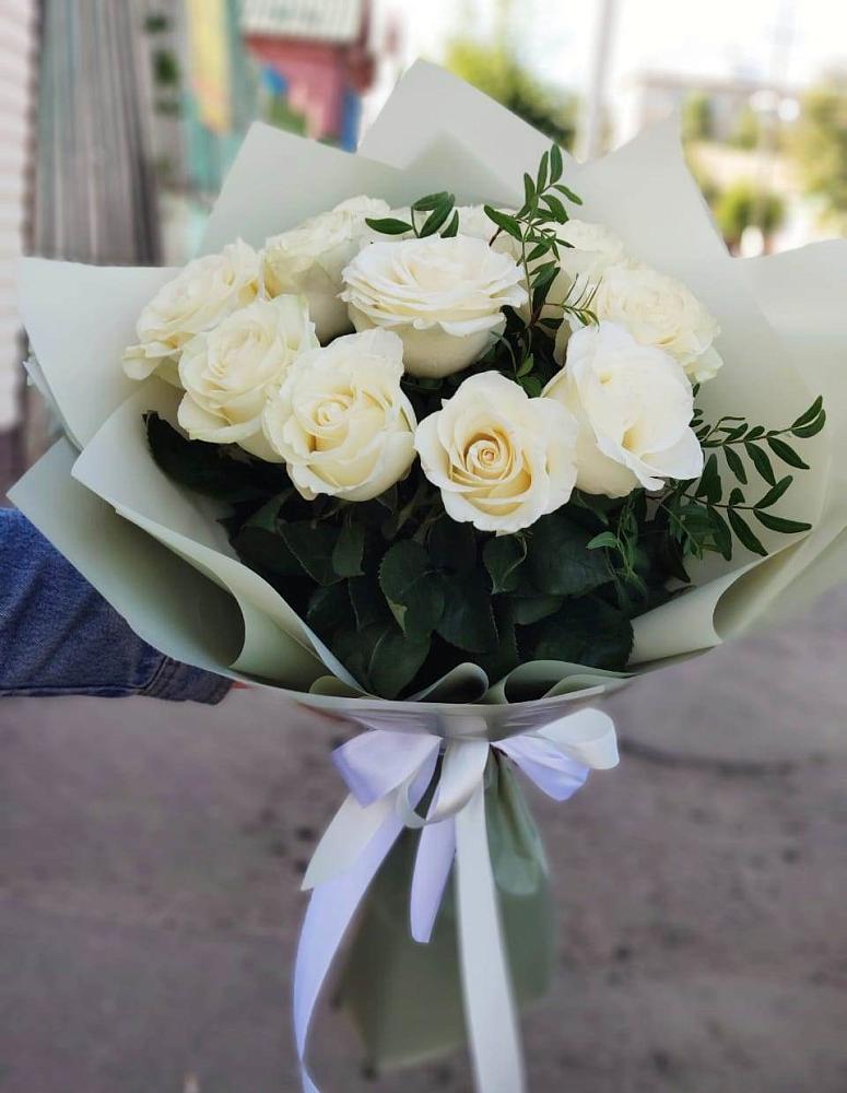 Букет Белые розы Проуд в Берёзовской