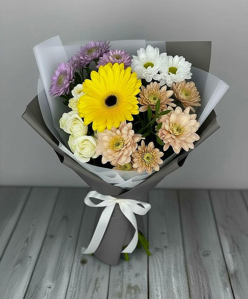 Букет цветов из: Розы, Герберы и Хризантемы в Берёзовской