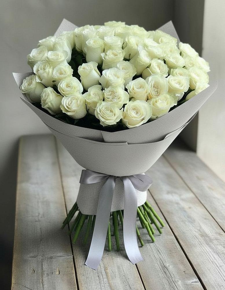 Букет 35 Белых роз в Берёзовской