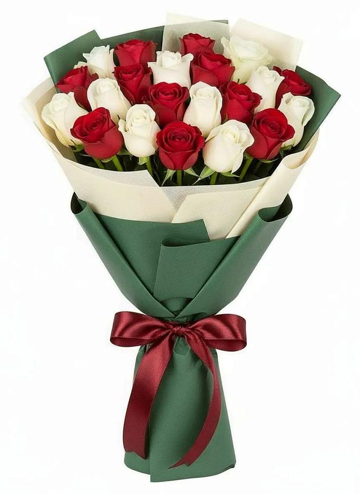 Букет Микс из красных и белых роз в Берёзовской