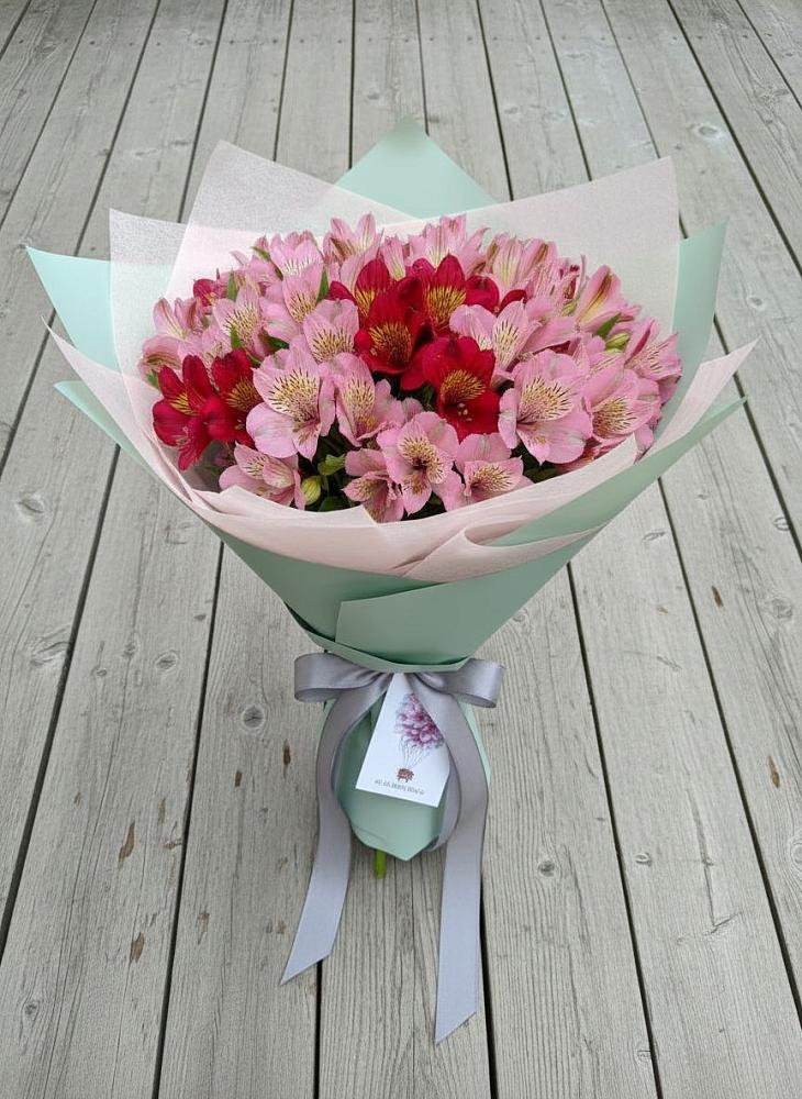 Букет цветов из: Альстромерии в Берёзовской