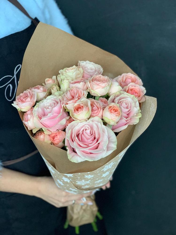 Букет цветов из: Хризантемы и Розы в Берёзовской