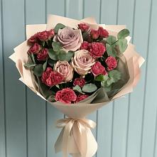 Букет цветов из:  Гвоздики и Розы #REPLACE_PRED# Берёзовской