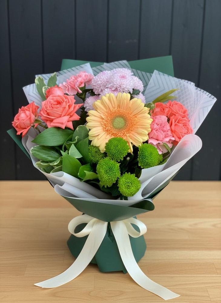 Букет цветов из: Гвоздики, Розы, Герберы и Хризантемы в Берёзовской